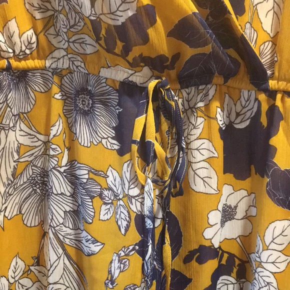 Trixxi Ruffle Romper Yellow Floral Medium - Picture 8 of 16